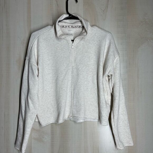 Aerie light gray cropped 1/4 zip long sleeve sweatshirt, size XS - Picture 6 of 12